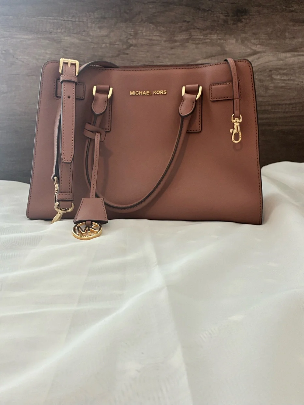 MICHAEL KORS Chestnut Brown Leather Satchel with Gold Hardware